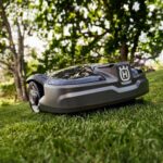 Husqvarna Automower 305 Robotic Lawnmower - Image 4